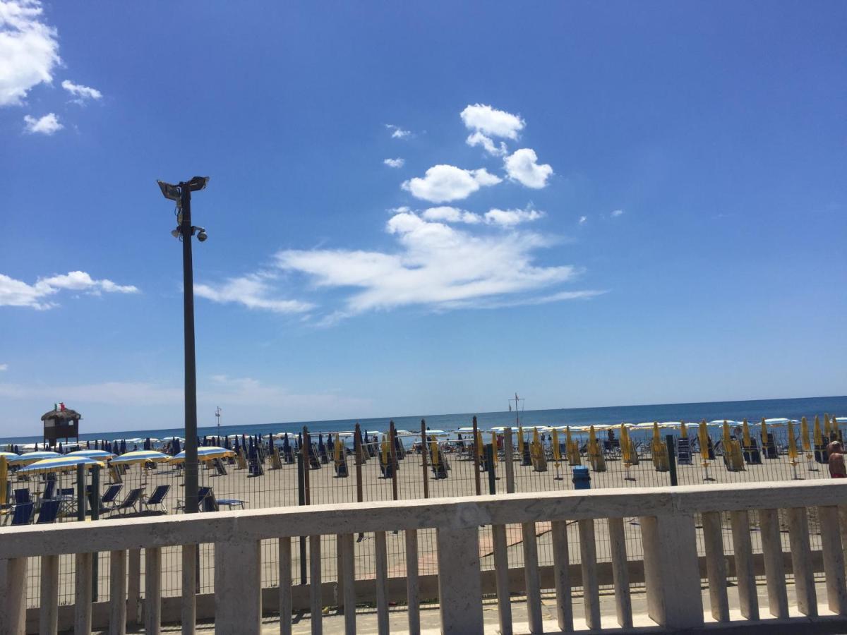 Domus Lido Villa Lido di Ostia Ngoại thất bức ảnh